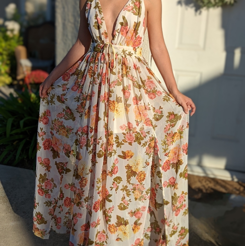 Miss Avenue Floral Maxi Dress